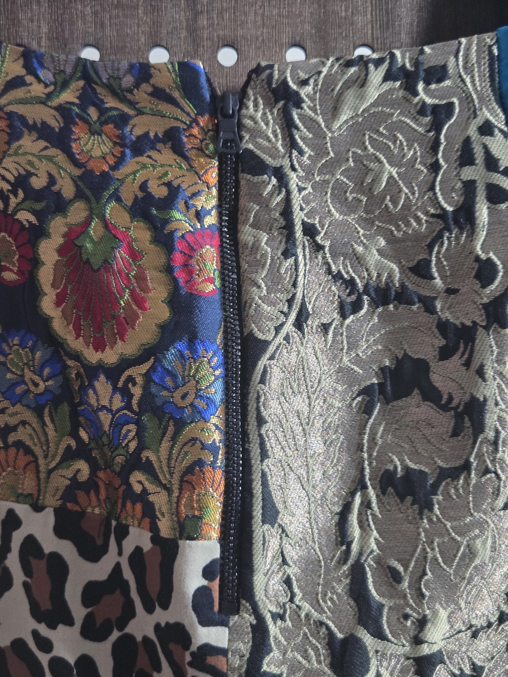 Alice + Olivia - Leopard Print & Brocade Print Quilted Fit & Flare
Skirt - Picture 8 of 9